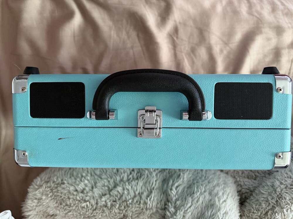 Portable Audio & Video - Picture 2 of 7